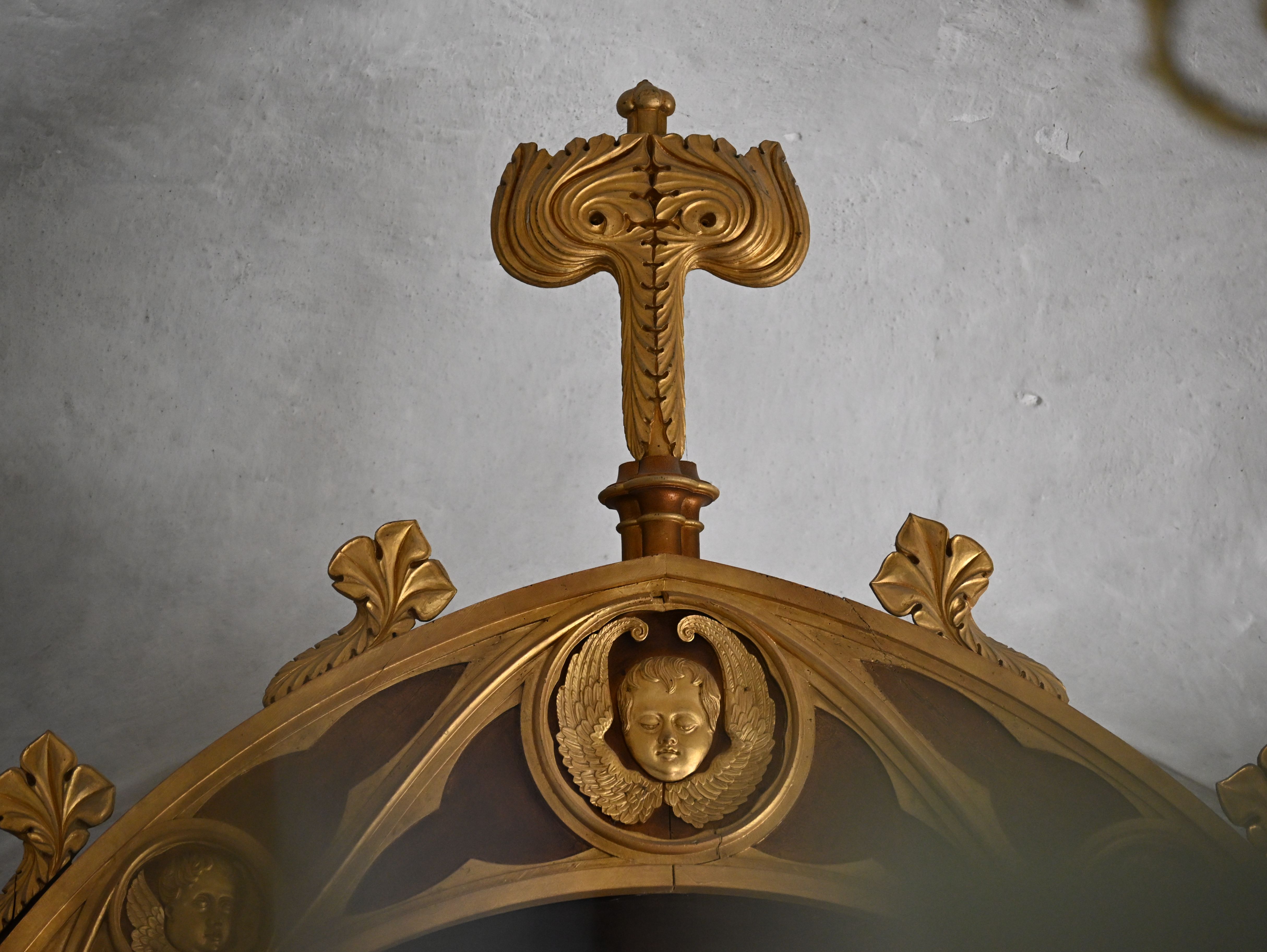 Gulddekoration på altertavele Ramløse kirke